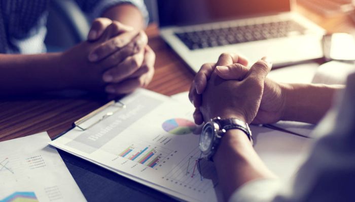 Why does the cause of death affect the payout timeline